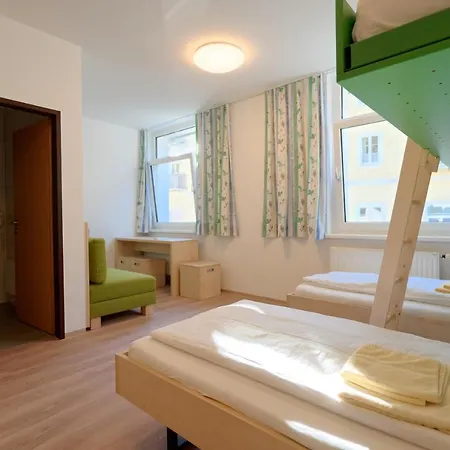 Хостел Jugendgaestehaus Бад-Ишль