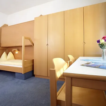 Jugendgaestehaus *